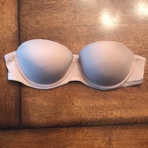 Pink Victoria Secret bra. Strapless push up - 32A